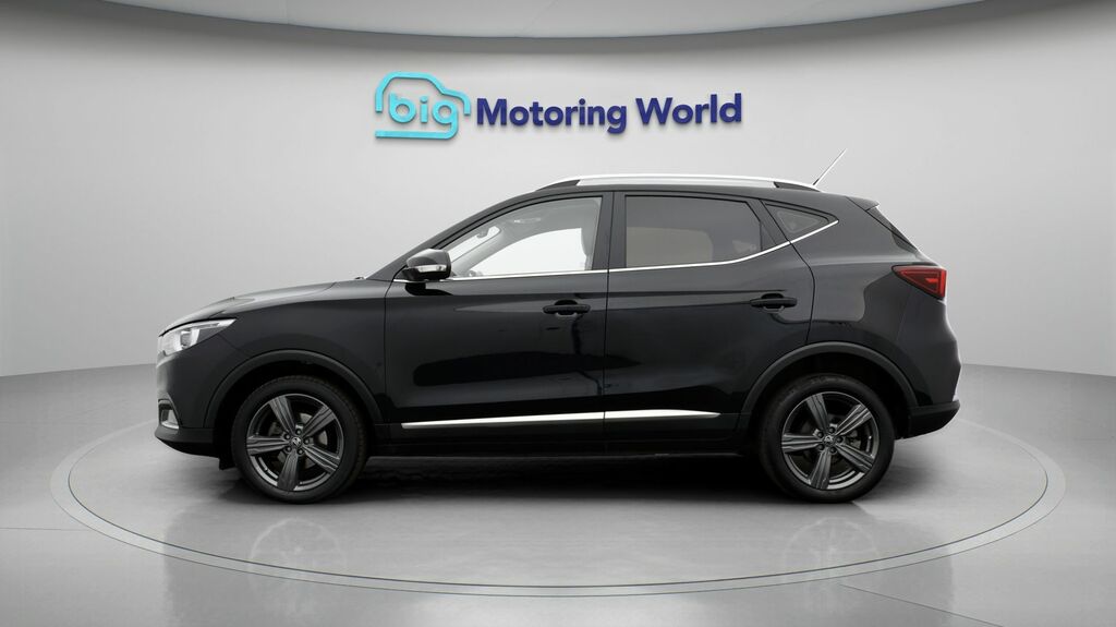 MG ZS Exclusive Black #4