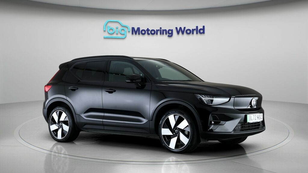 Volvo XC40 Ultimate Black