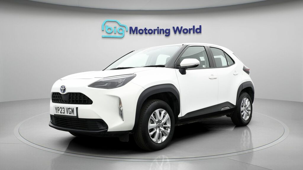 Toyota Yaris Cross Icon White #3