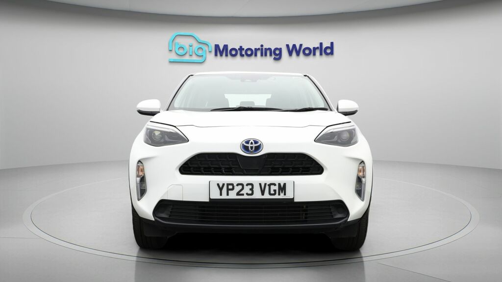 Toyota Yaris Cross Icon White #2