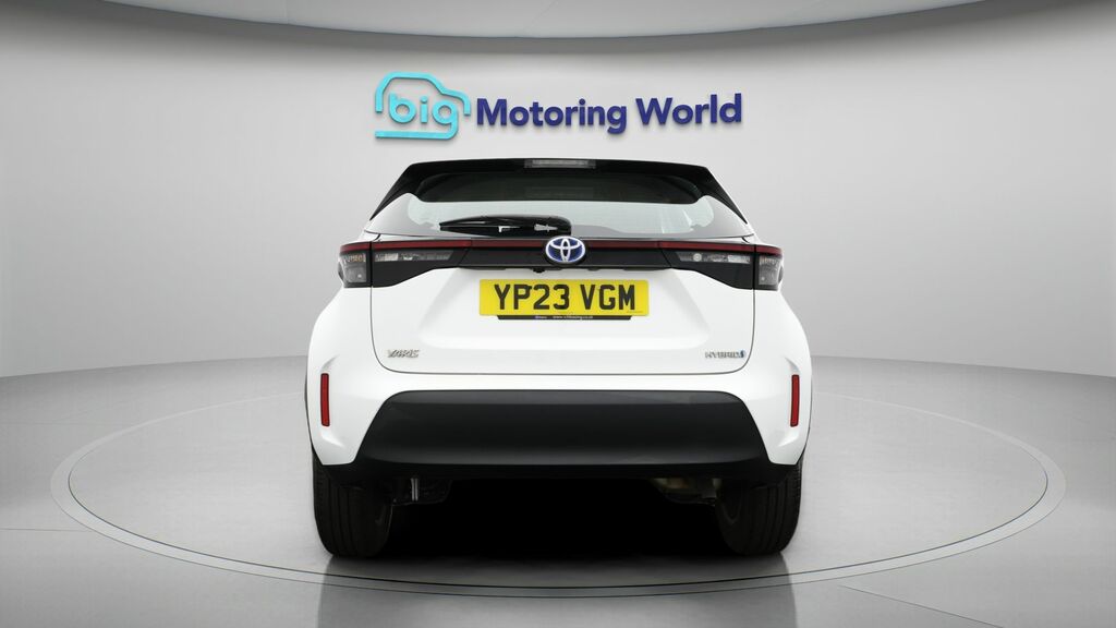 Toyota Yaris Cross Icon White #6
