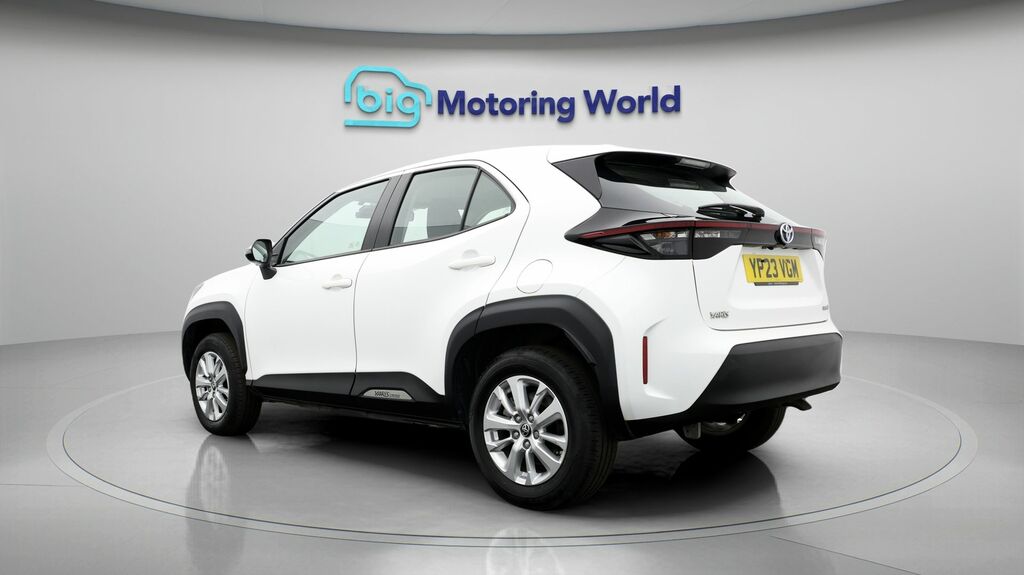 Toyota Yaris Cross Icon White #5