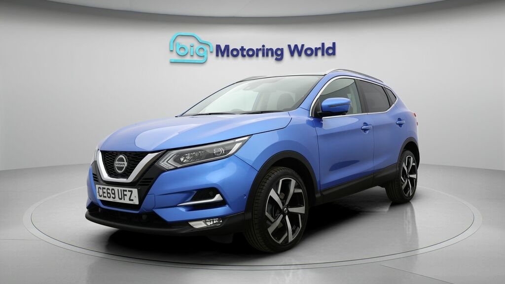 Nissan Qashqai Tekna Blue #3