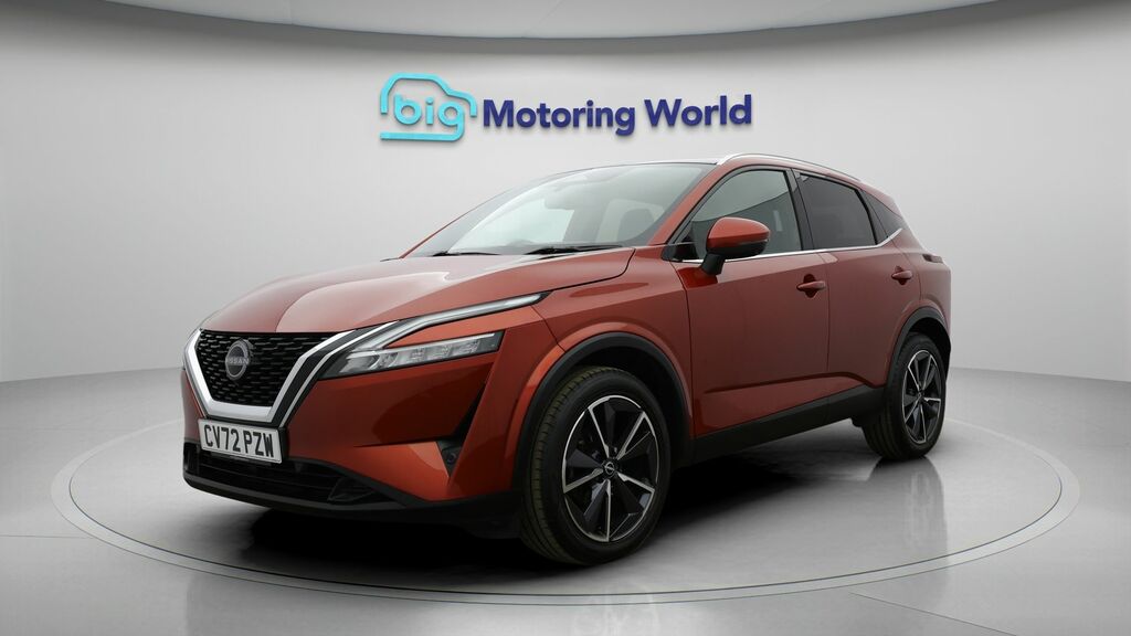 Nissan Qashqai Tekna CV72PZW Red #3