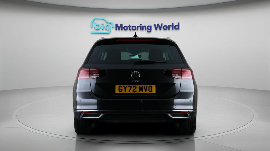 Volkswagen Passat Gte Grey #6