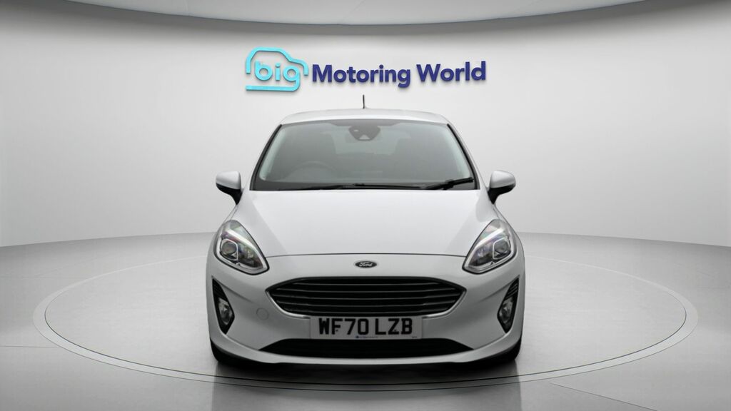 Ford Fiesta Titanium White #2