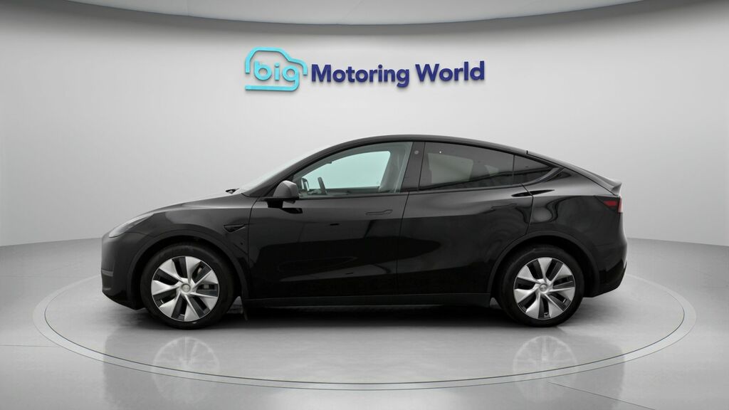 Tesla Model Y Long Range LB22ELJ Black #4