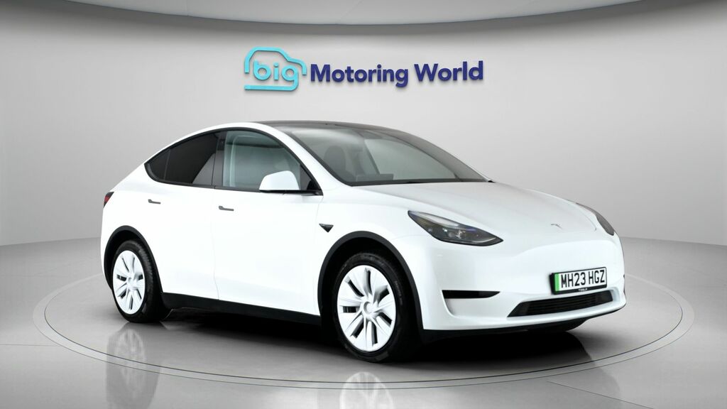 Tesla Model Y Y Model Y Rwd White