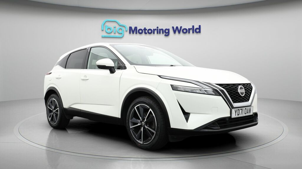 Nissan Qashqai Tekna White