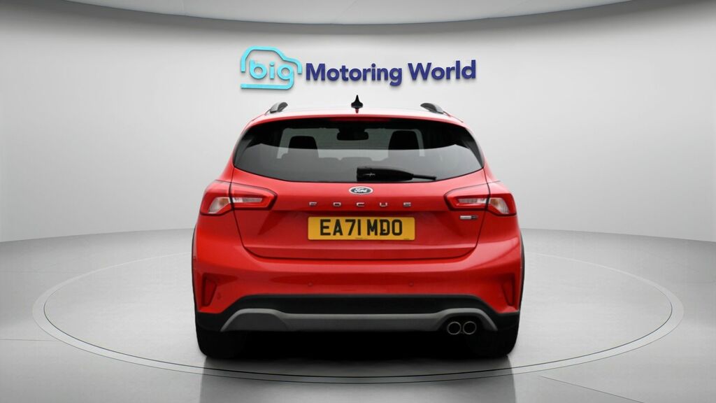 Ford Focus Active Edition Red #6