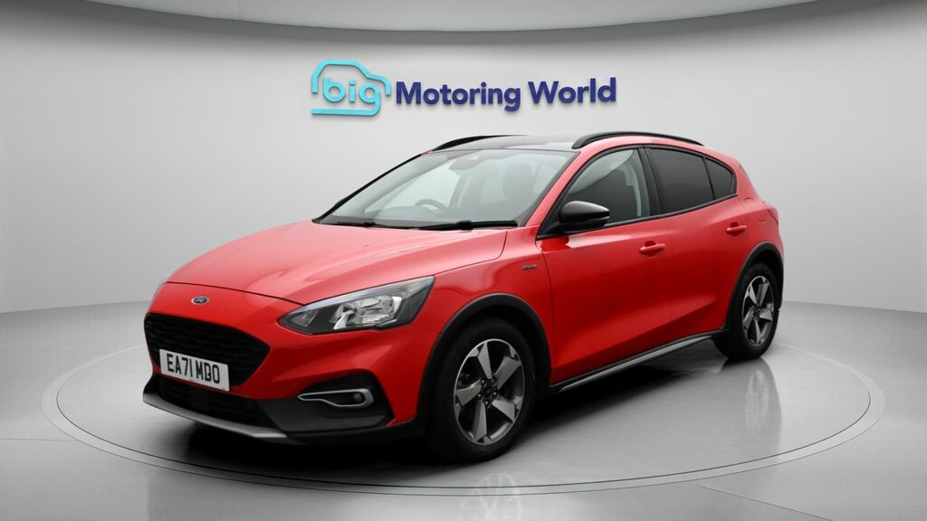 Ford Focus Active Edition Red #3