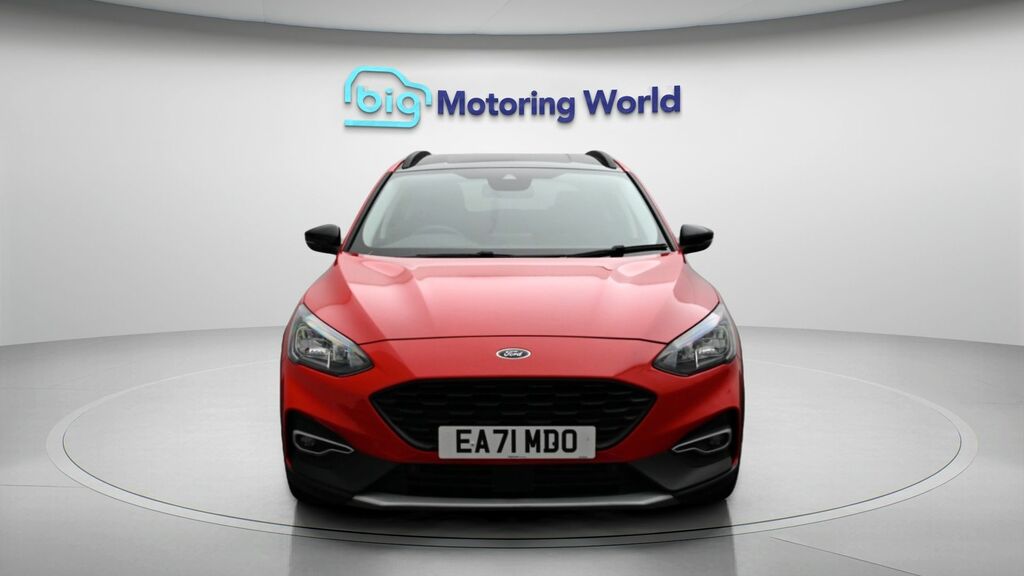 Ford Focus Active Edition Red #2