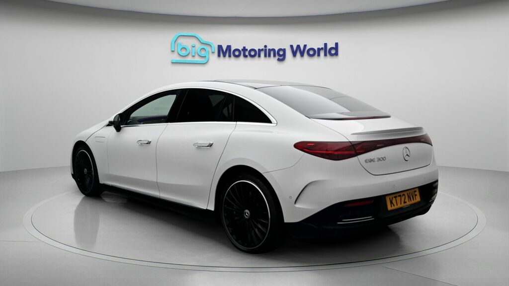Mercedes-Benz EQE Amg Line White #5