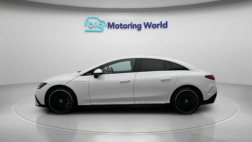 Mercedes-Benz EQE Amg Line White #4