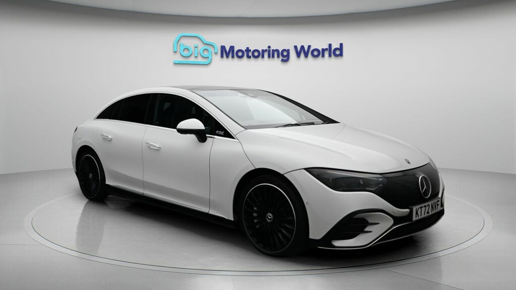 Mercedes-Benz EQE Amg Line White