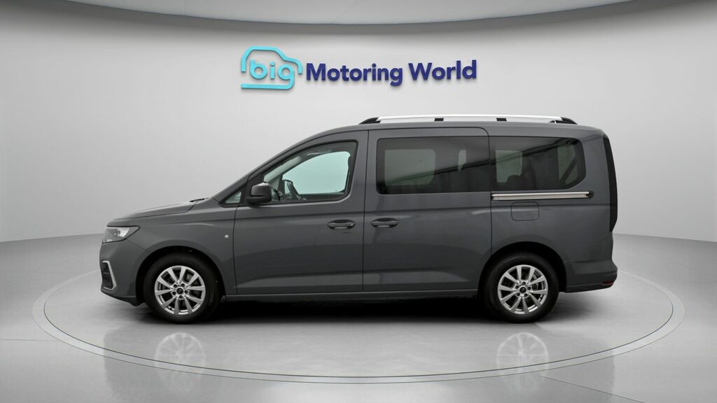 Ford Grand Tourneo Connect Titanium Grey #4
