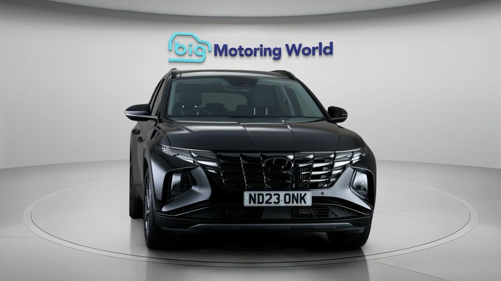 Hyundai Tucson Ultimate Black #2
