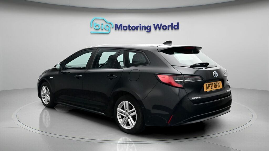 Toyota Corolla Icon Tech Black #5