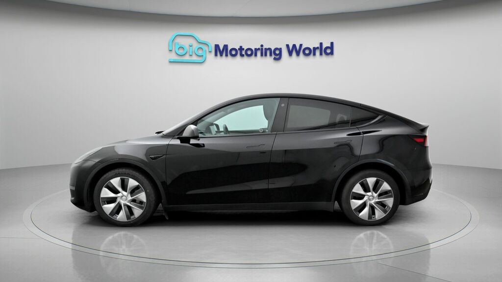 Tesla Model Y Long Range Black #4