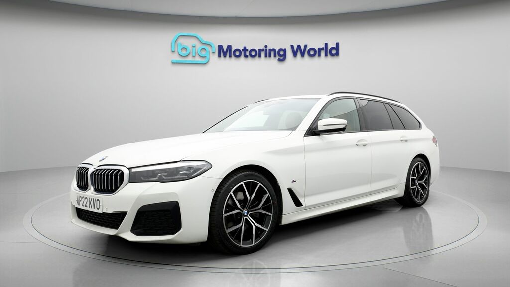 BMW 5 Series M Sport White #3
