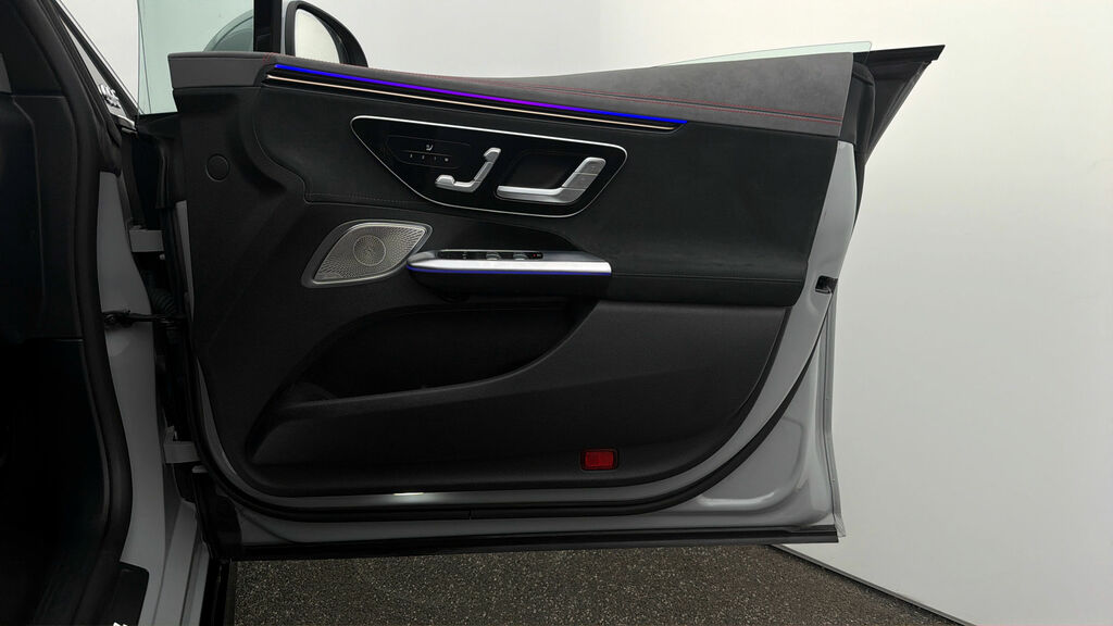Mercedes-Benz EQE Exclusive Luxury Black #13