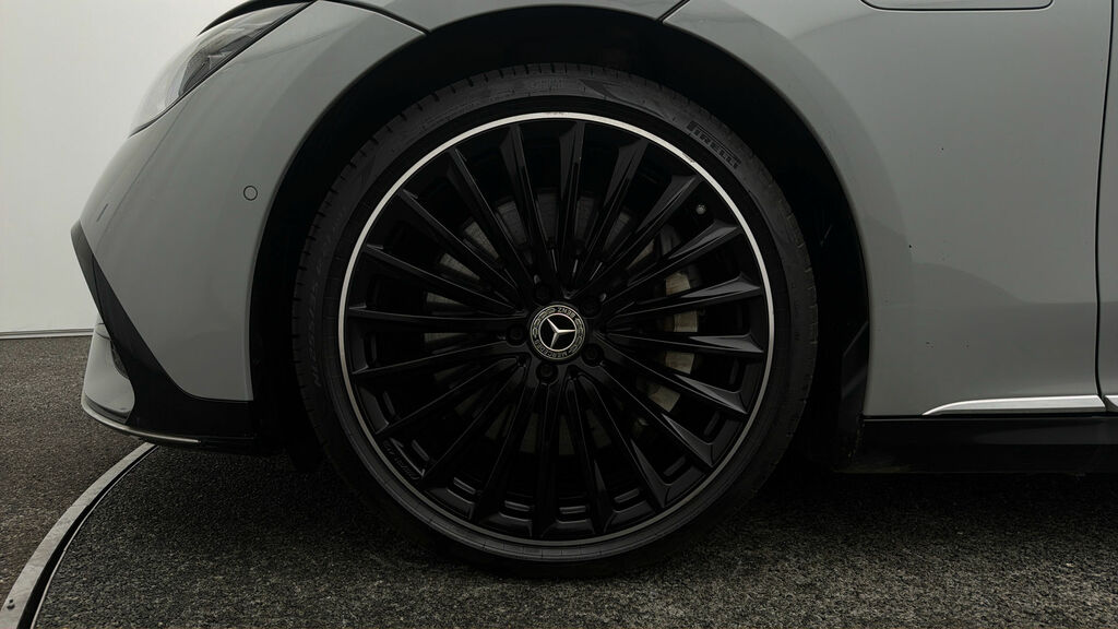 Mercedes-Benz EQE Exclusive Luxury Black #16