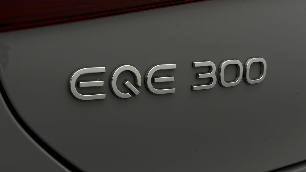 Mercedes-Benz EQE Exclusive Luxury Black #20