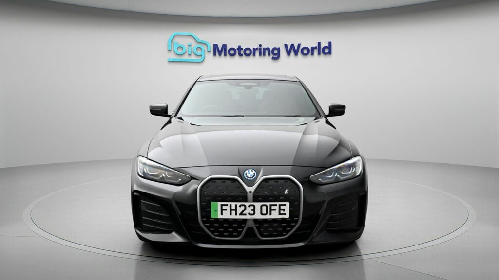 BMW i4 M Sport Black #2
