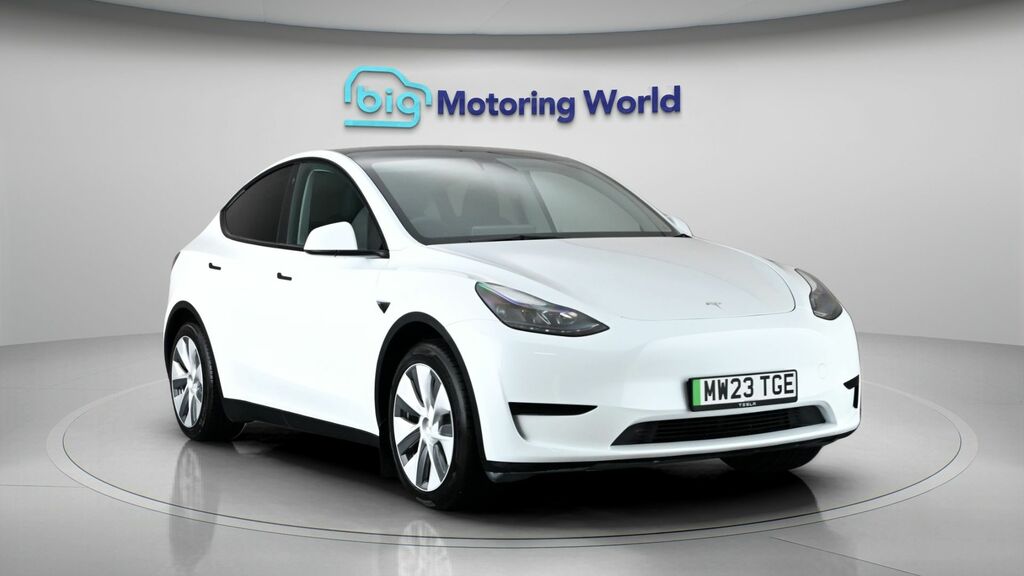Tesla Model Y Y Model Y Rwd White