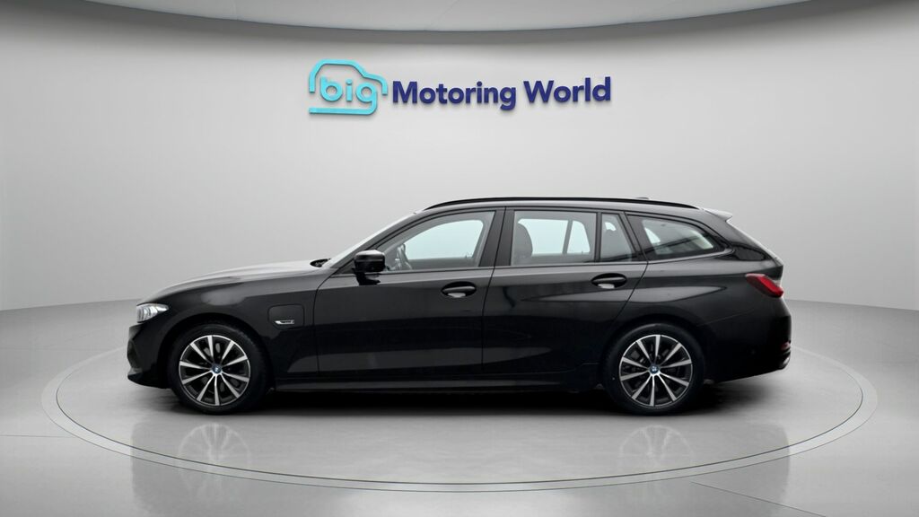 BMW 3 Series Sport Black #4