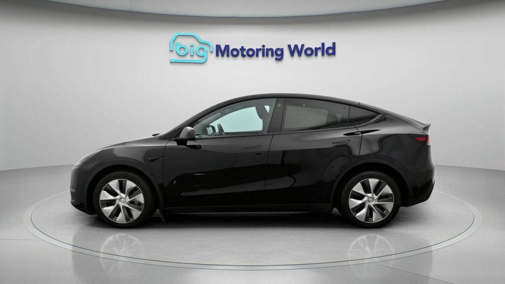 Tesla Model Y Long Range Black #4