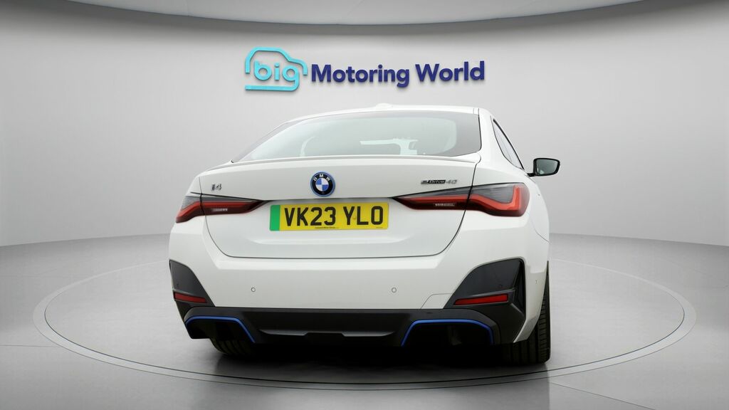 BMW i4 M Sport White #6