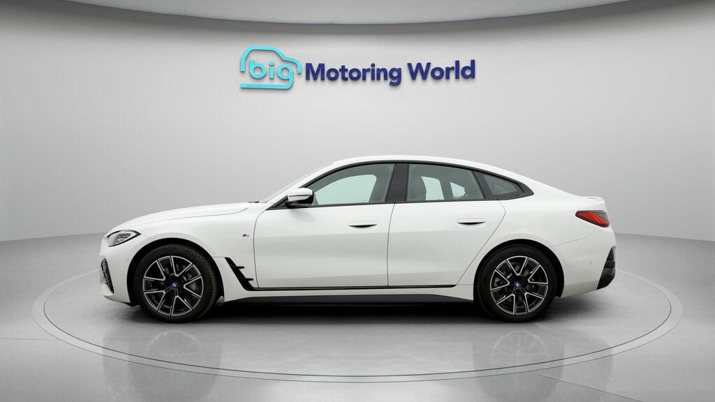 BMW i4 M Sport White #4