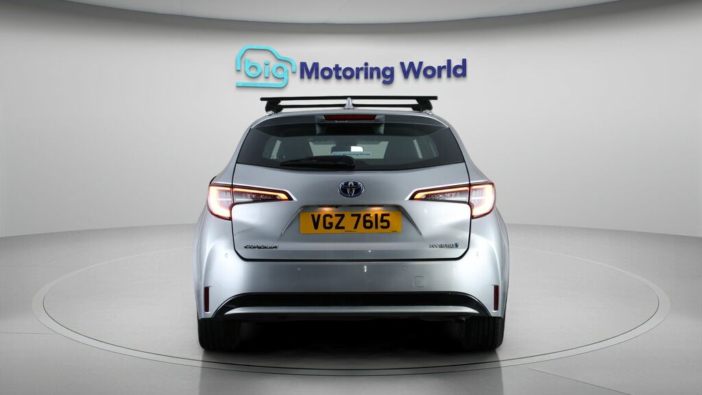 Toyota Corolla Icon Tech Silver #6