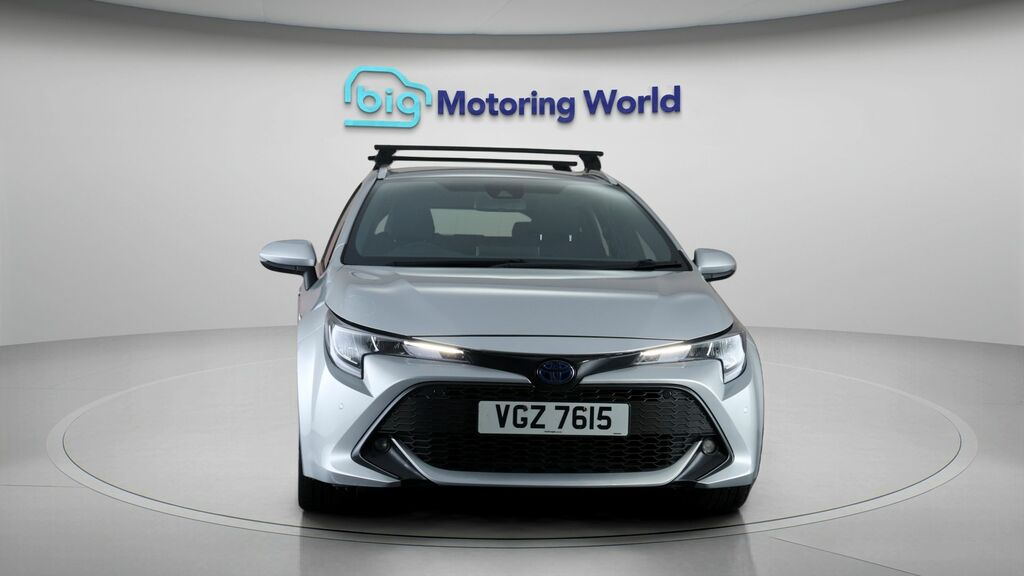Toyota Corolla Icon Tech Silver #2
