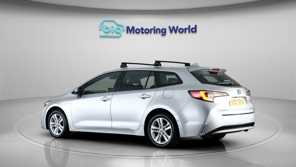Toyota Corolla Icon Tech Silver #5