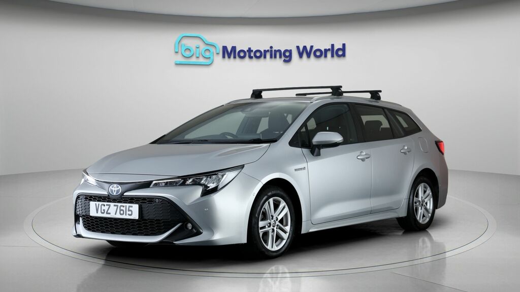 Toyota Corolla Icon Tech Silver #3