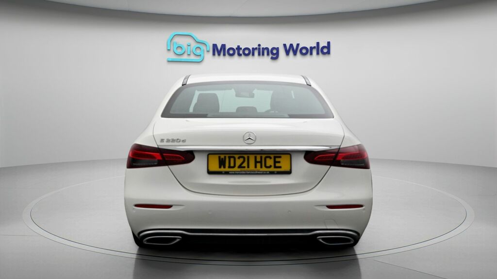 Mercedes-Benz E Class Sport White #6