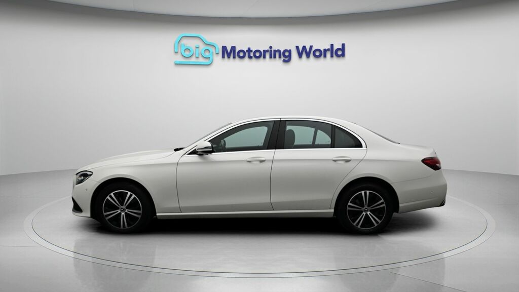 Mercedes-Benz E Class Sport White #4