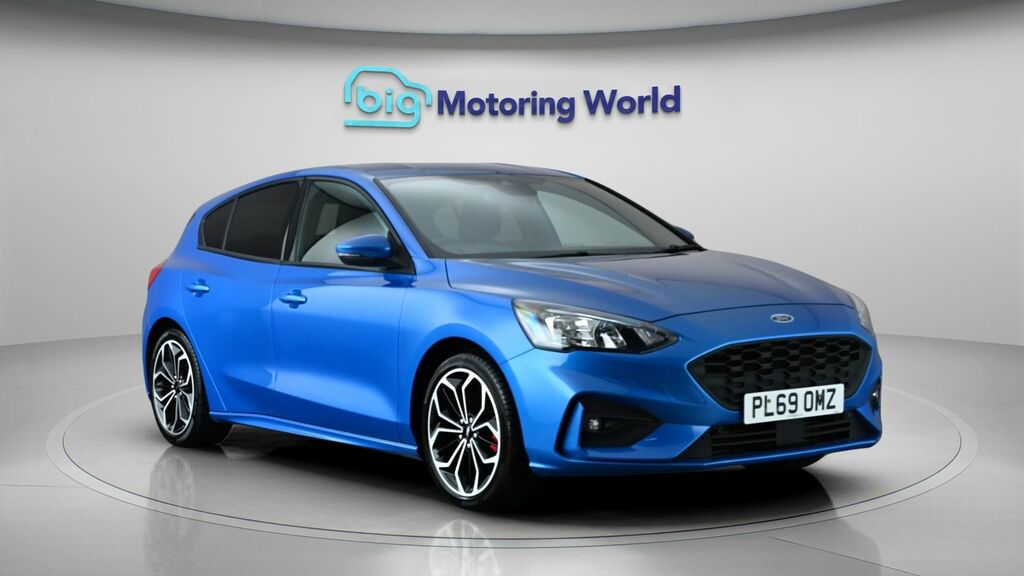 Ford Focus St-line X Blue