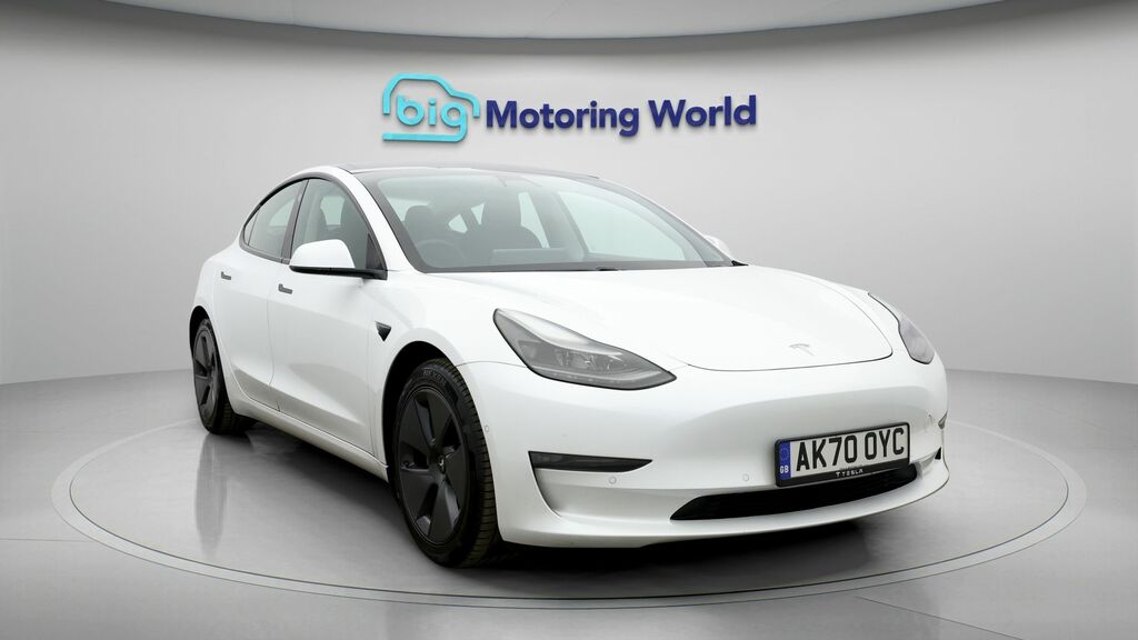 Tesla Model 3 Long Range White