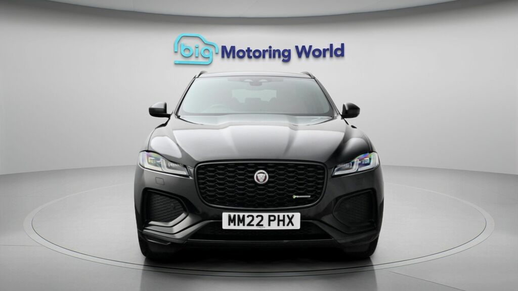 Jaguar F-Pace R-dynamic Black Black #2