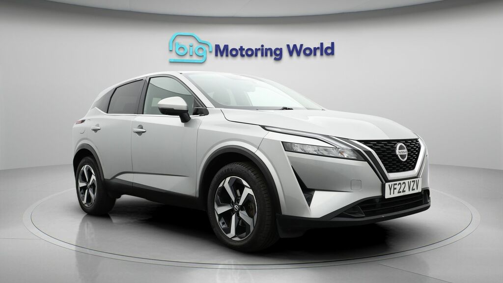 Nissan Qashqai N-connecta Silver