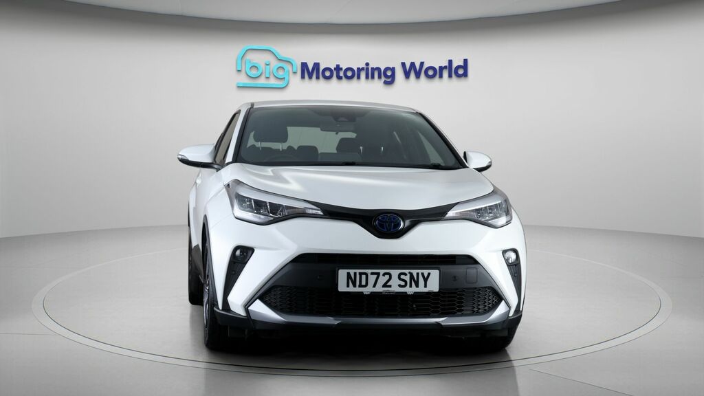 Toyota C-Hr Icon White #2