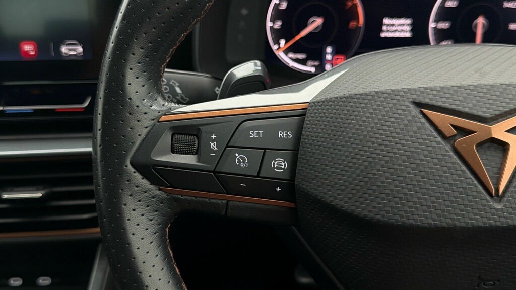 Cupra Leon Estate Vz2 2.0 Tsi 310 7-Speed Aut Blue #22
