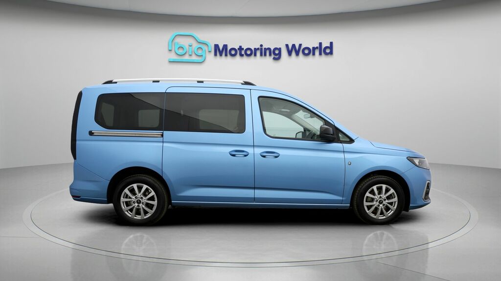 Ford Grand Tourneo Connect Connect Active Ecoblue 2.0 Black #8