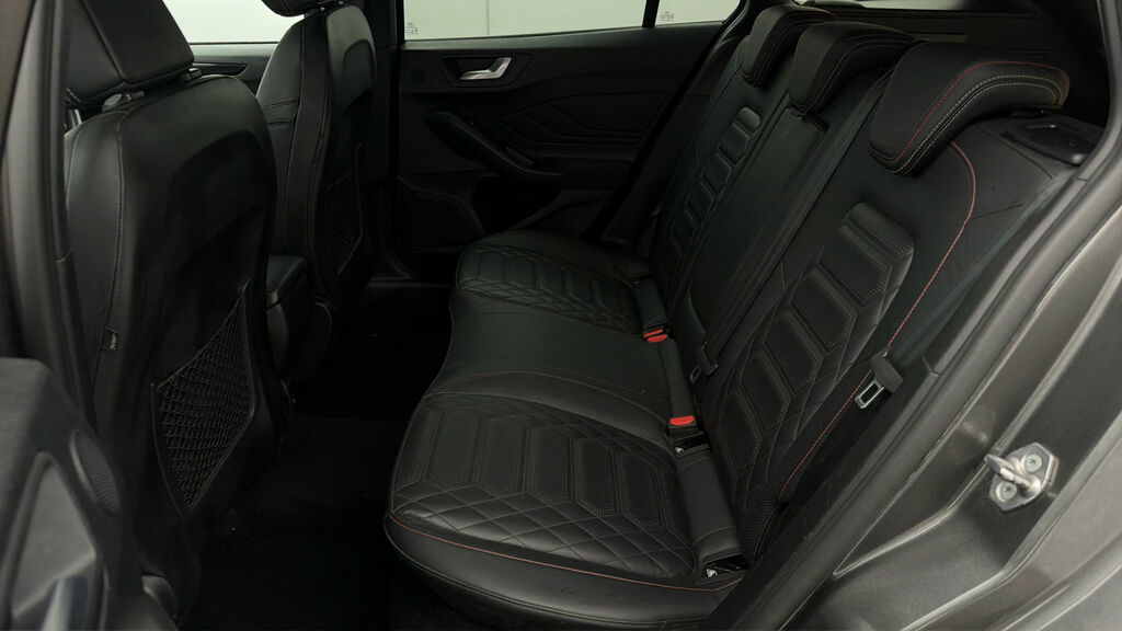 Ford Focus 1.0 Ecoboost Hybrid Mhev 155 St-line X White #15
