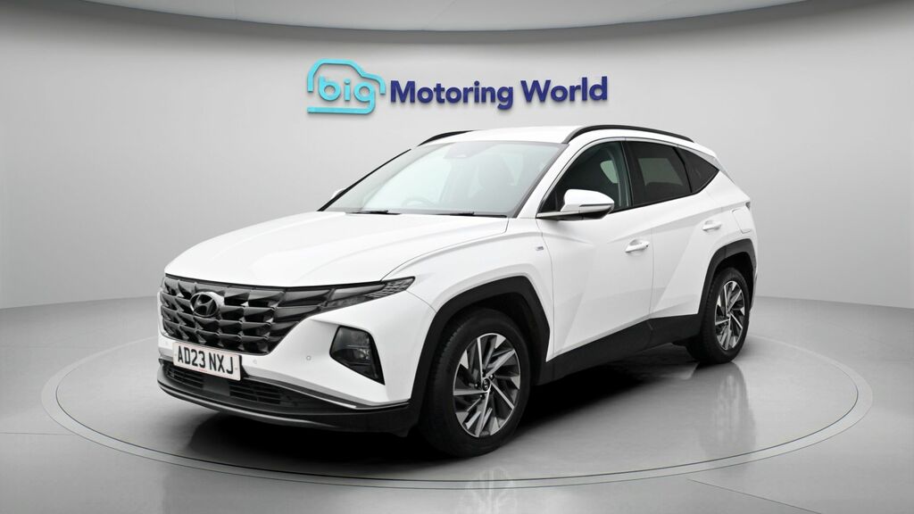 Hyundai Tucson Premium AD23NXJ White #3
