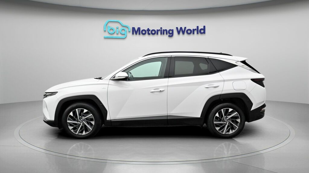 Hyundai Tucson Premium AD23NXJ White #4