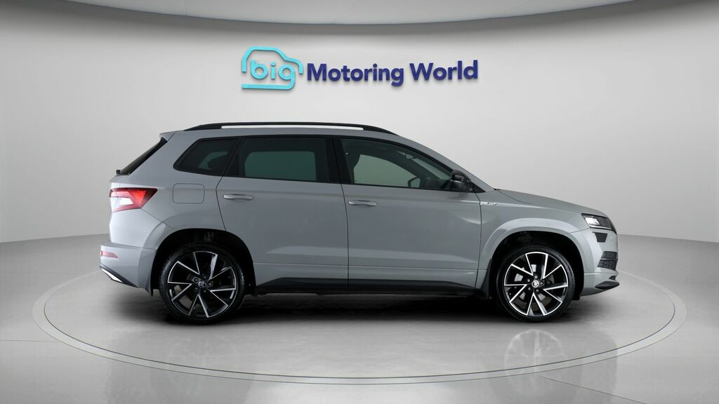 Skoda Karoq 1.5 Tsi Act Se Technology White #8
